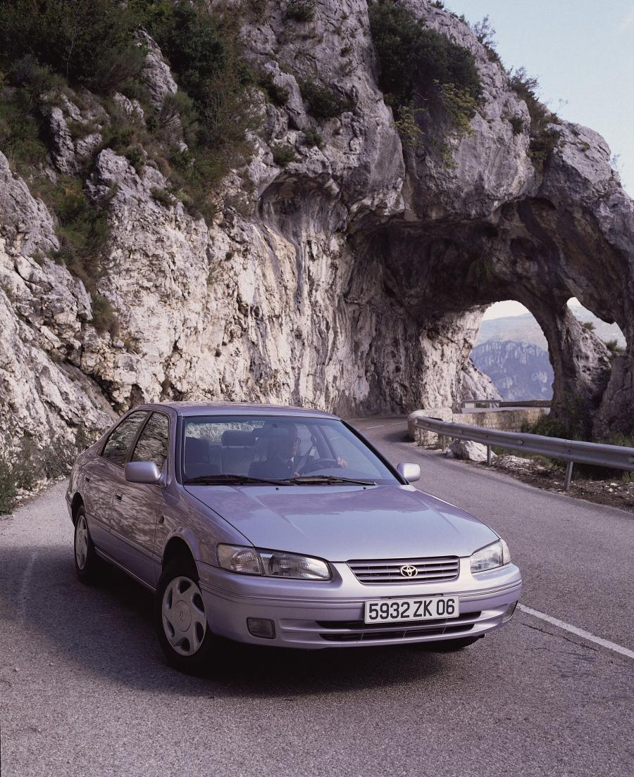  Toyota Camry (SXV20) 1996 года  (фото 7 из 10)